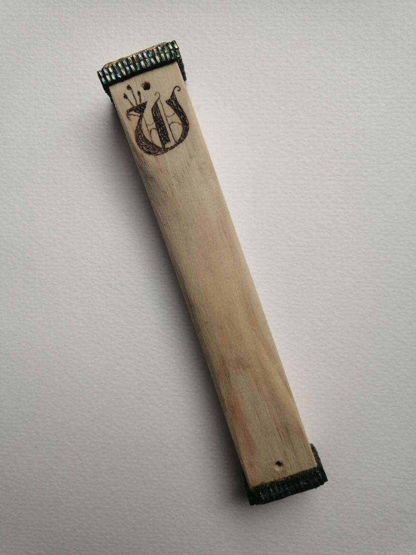 Blackletter Shin Wooden Mezuzah Case